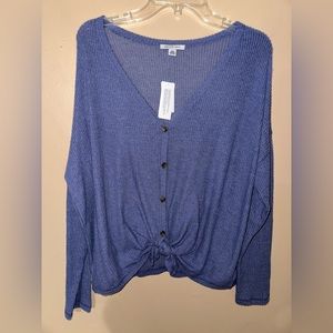 Adorable American Eagle sweater size large